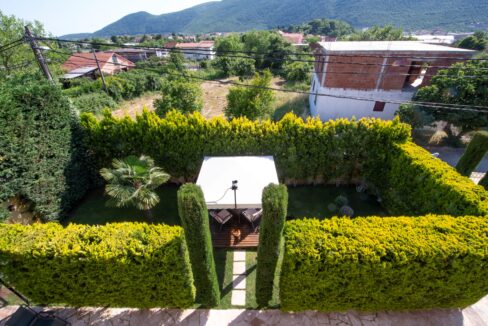 Kotor Lastva Grbaljska'da, Satılık geniş bahçeli lüks villa,
